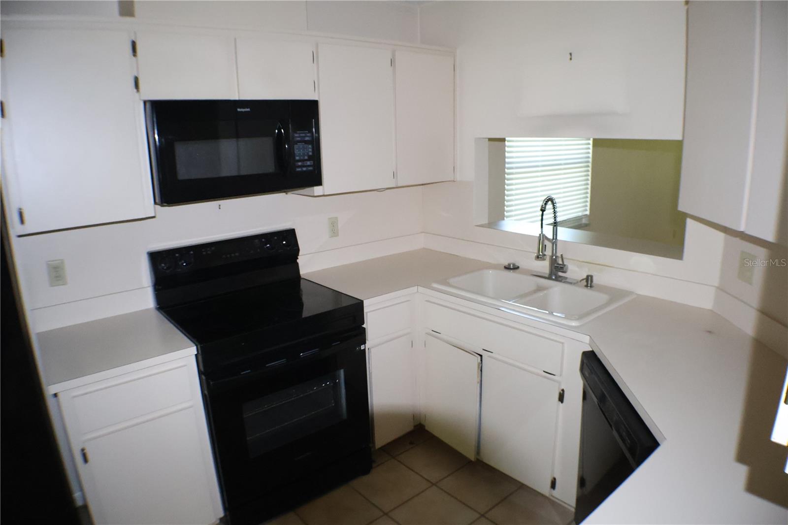 11806 WHITE ASH DR, NEW PORT RICHEY, FL — photo 10