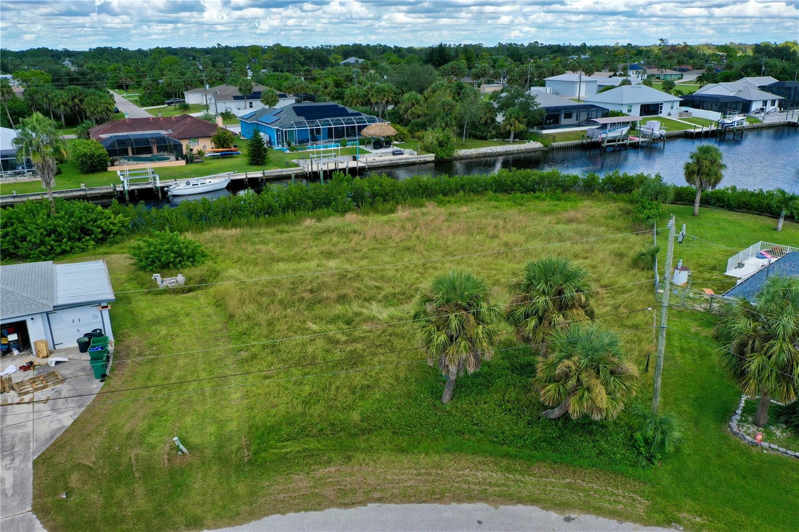 18106 AVONSDALE CIR, PORT CHARLOTTE, FL