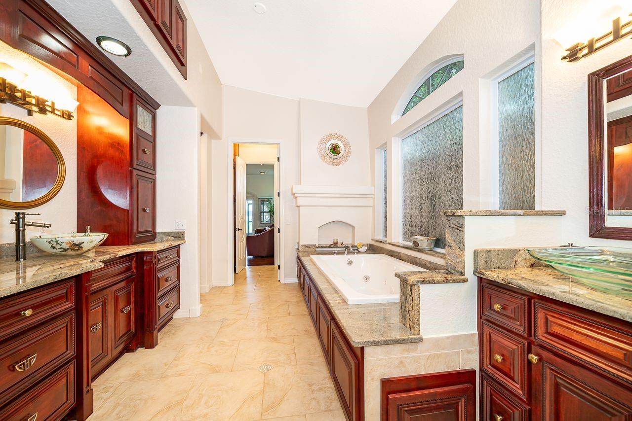 2339 NEPTUNE RD #Unit A, KISSIMMEE, FL — photo 23