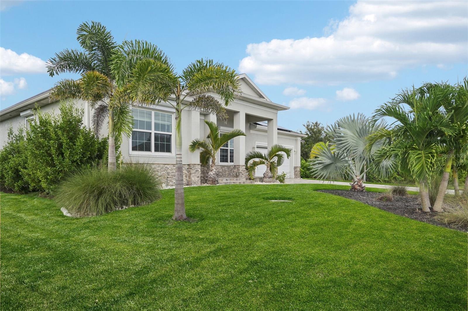 15301 CHINOOK WAY, PORT CHARLOTTE, FL — photo 2