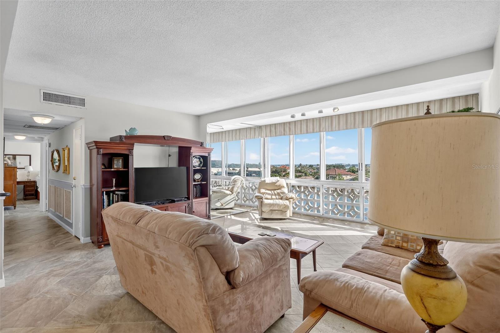 31 ISLAND WAY #408, CLEARWATER BEACH, FL — photo 21