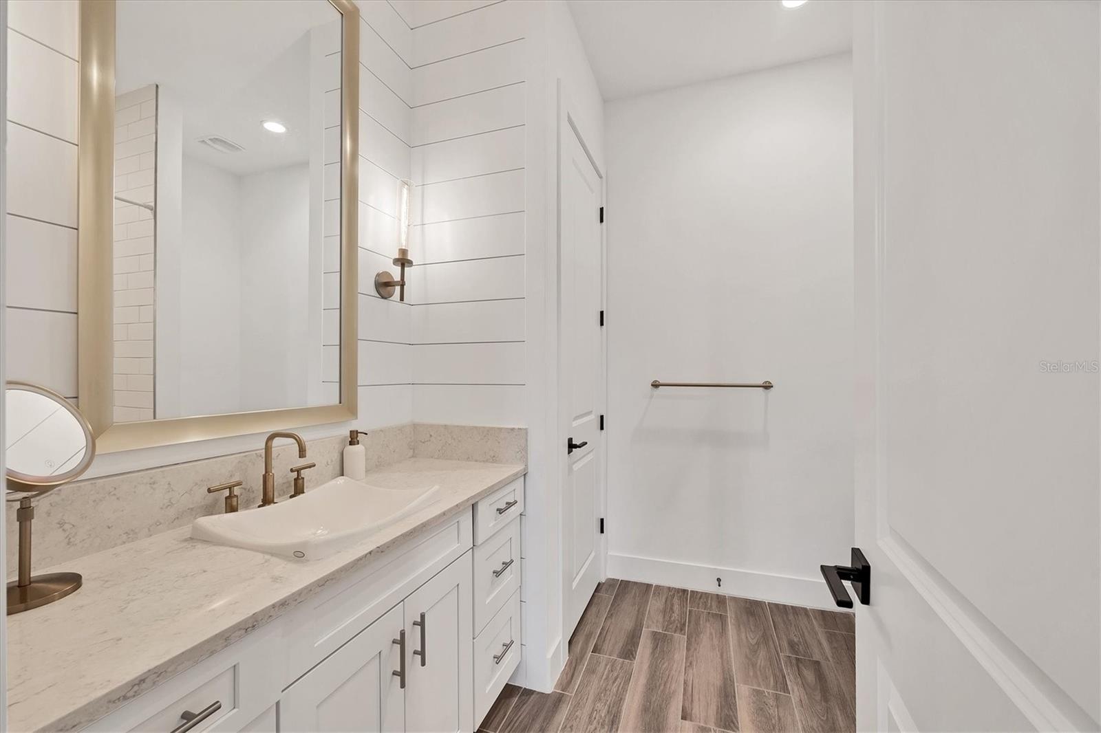 8195 REDONDA LOOP, LAKEWOOD RANCH, FL — photo 28