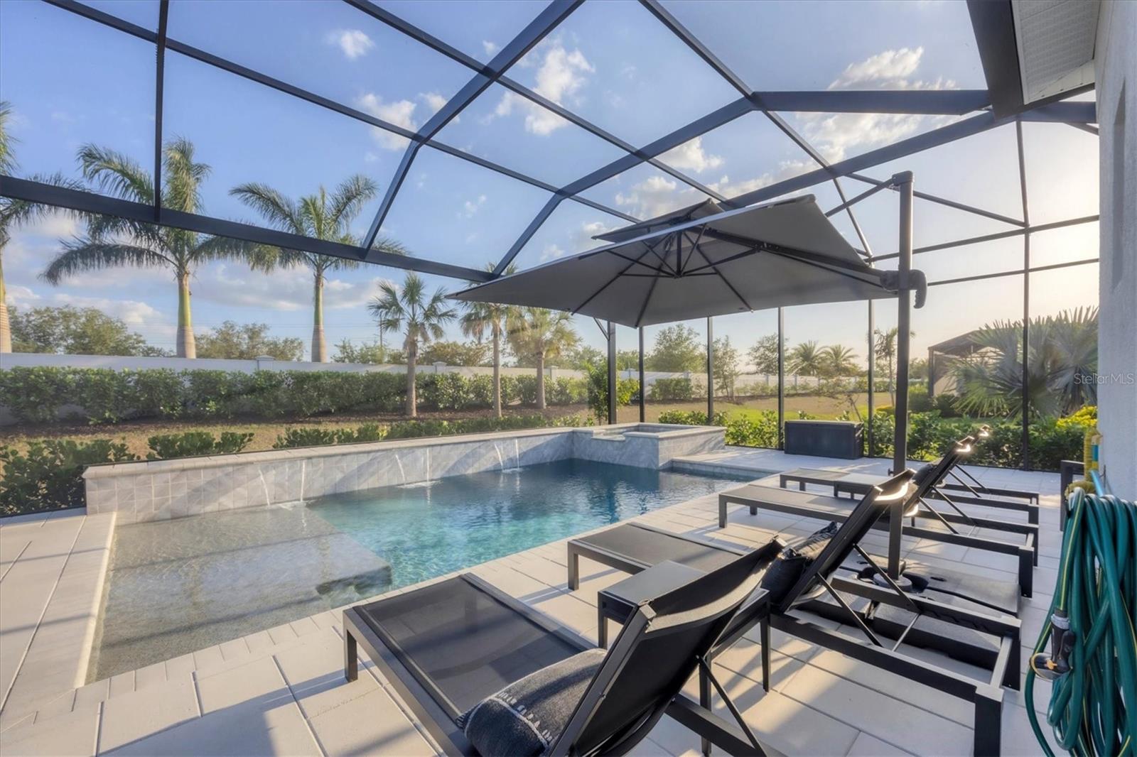 8195 REDONDA LOOP, LAKEWOOD RANCH, FL — photo 34
