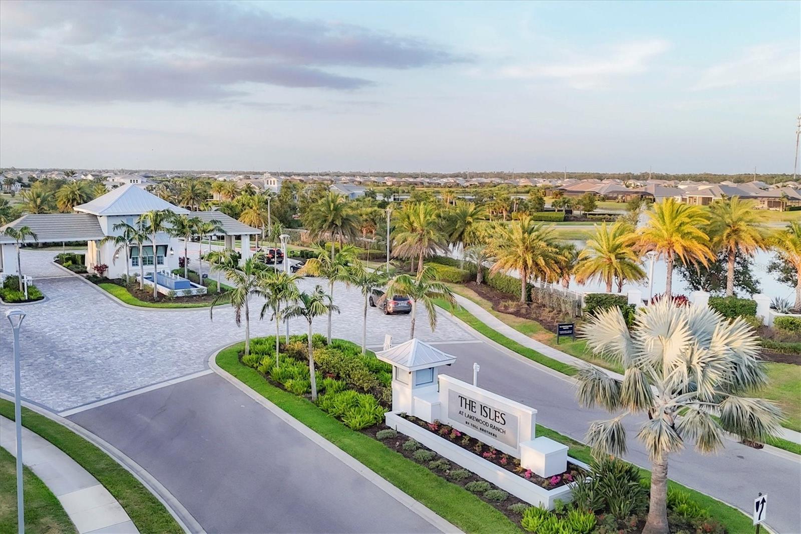 8195 REDONDA LOOP, LAKEWOOD RANCH, FL — photo 41