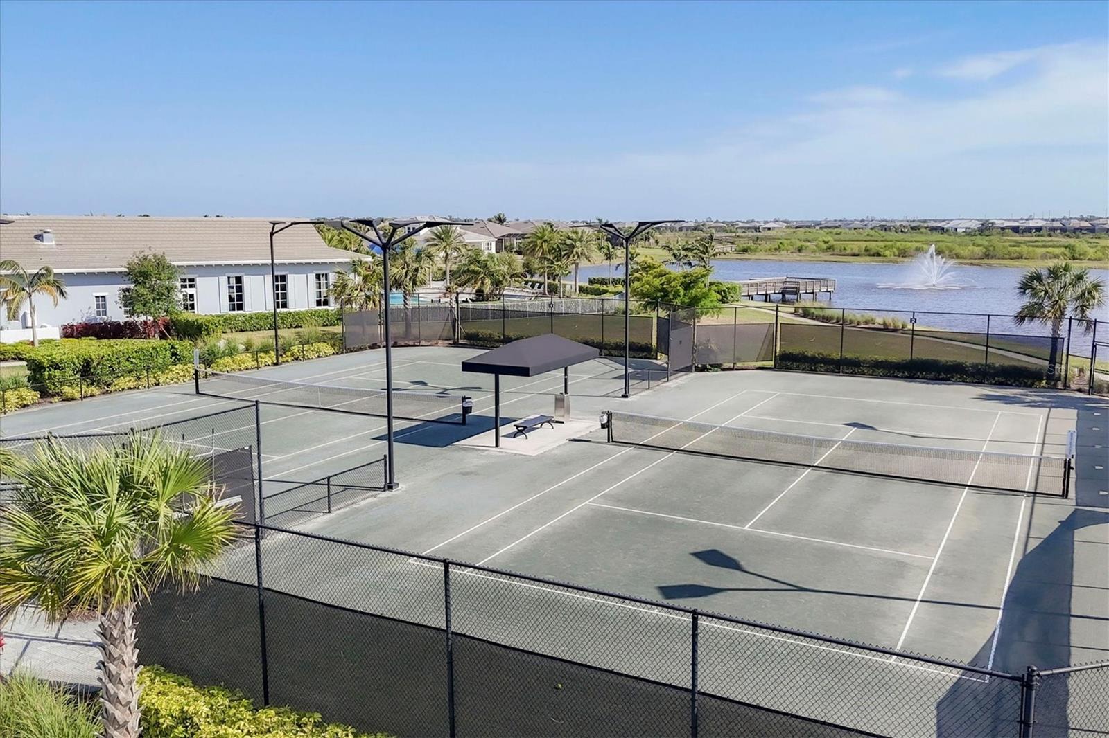 8195 REDONDA LOOP, LAKEWOOD RANCH, FL — photo 52