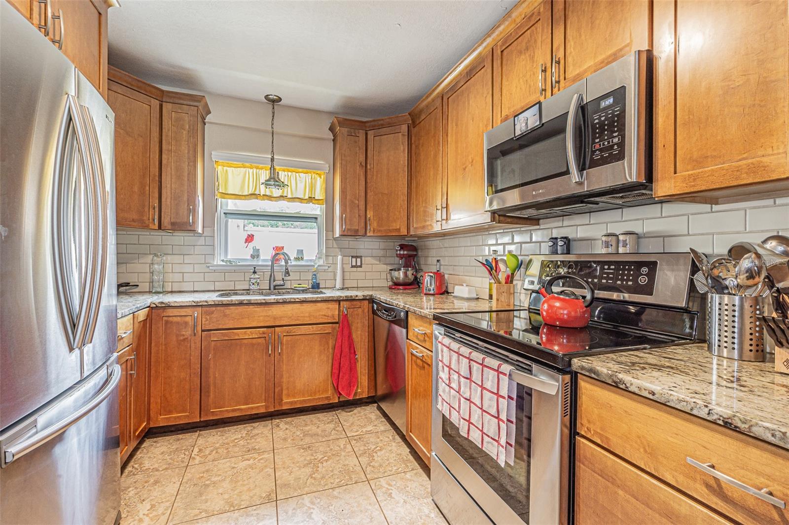 912 RIVERSIDE DR, TARPON SPRINGS, FL — photo 13