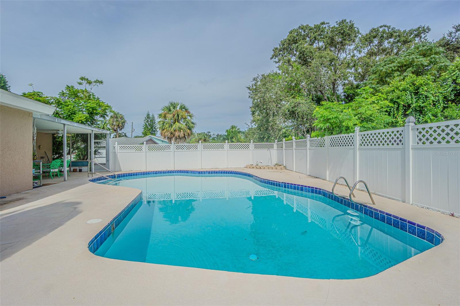 912 RIVERSIDE DR, TARPON SPRINGS, FL — photo 35