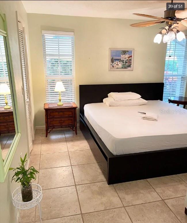 2001 HAWAII AVE NE, ST PETERSBURG, FL — photo 40