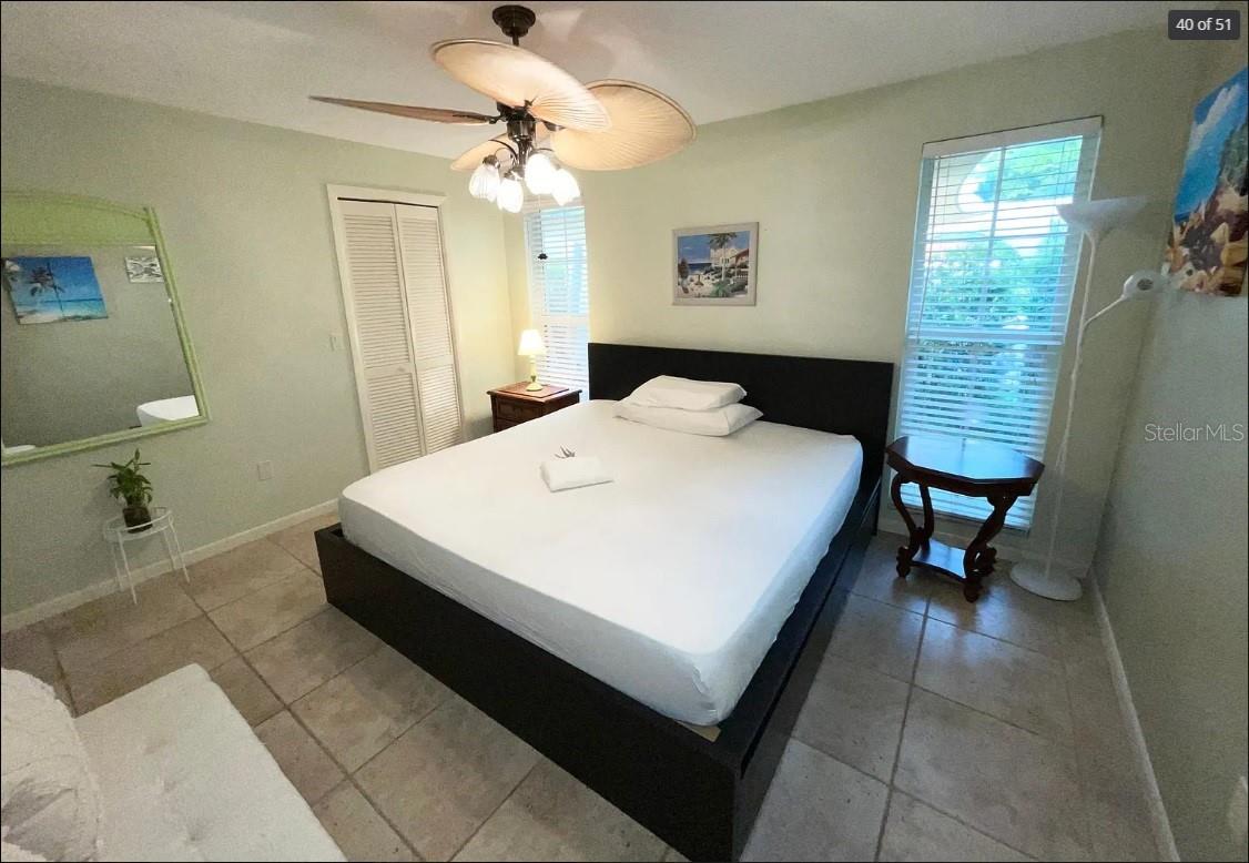 2001 HAWAII AVE NE, ST PETERSBURG, FL — photo 41