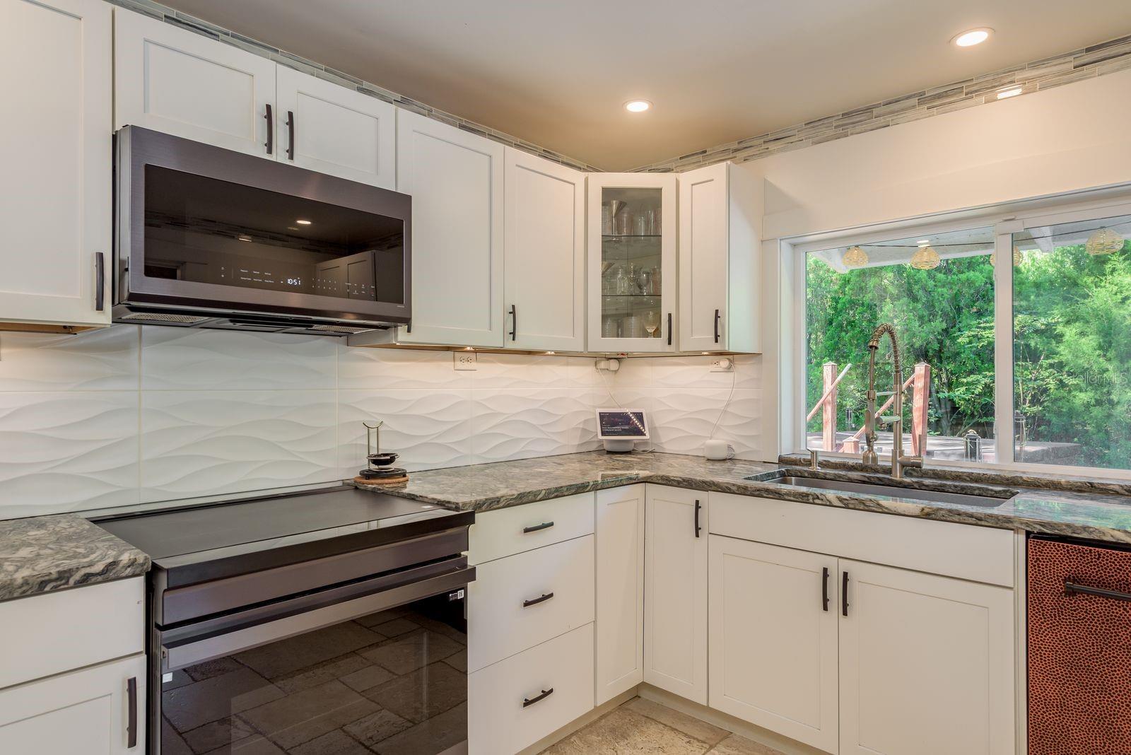 1880 N WASHINGTON AVE, CLEARWATER, FL — photo 17