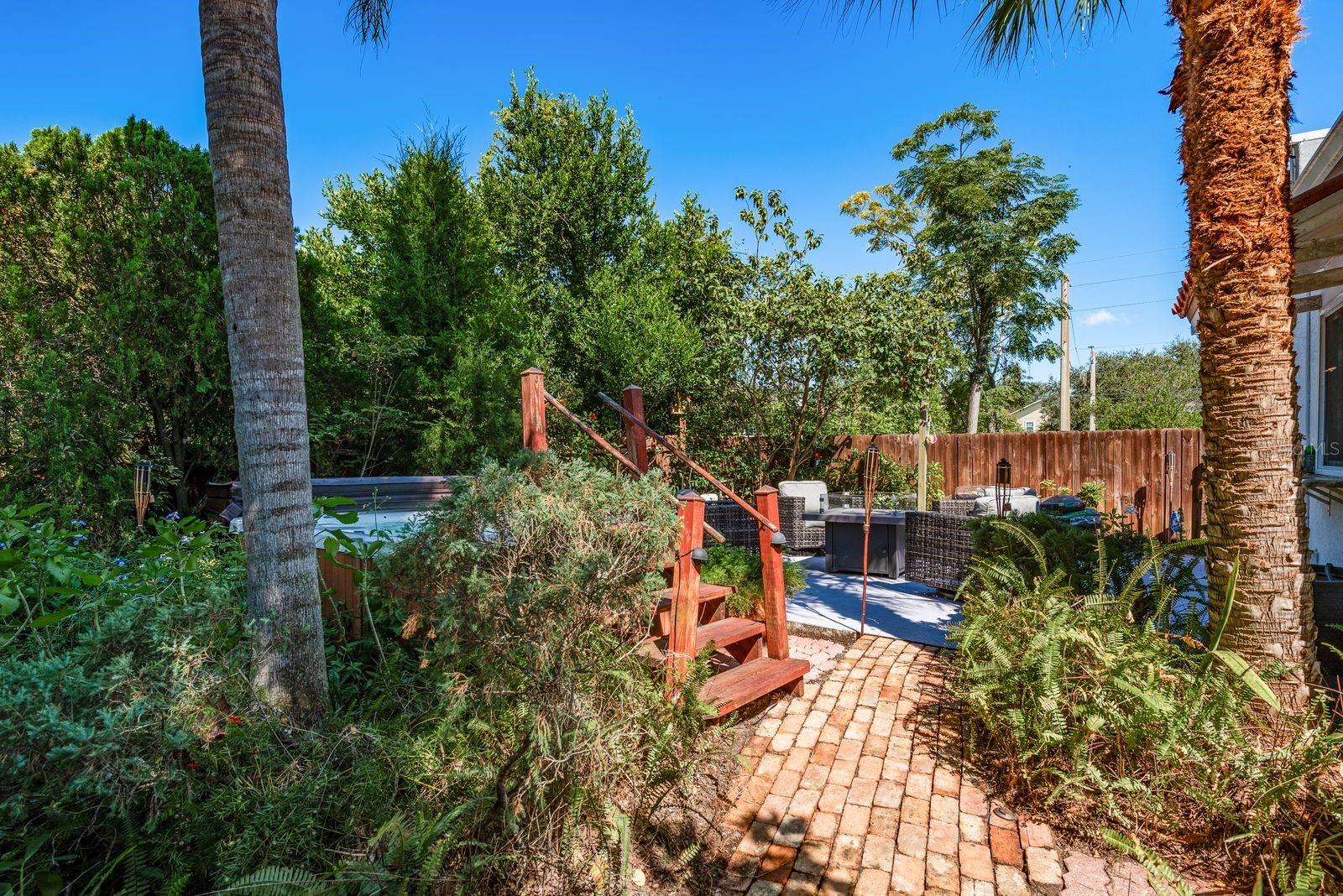 1880 N WASHINGTON AVE, CLEARWATER, FL — photo 55