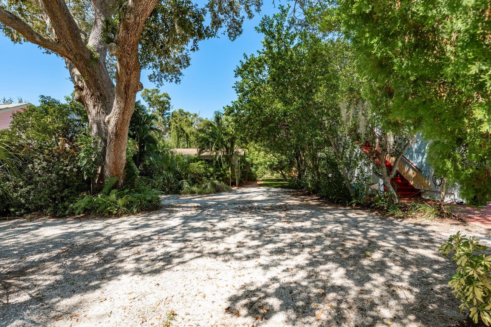1880 N WASHINGTON AVE, CLEARWATER, FL — photo 65