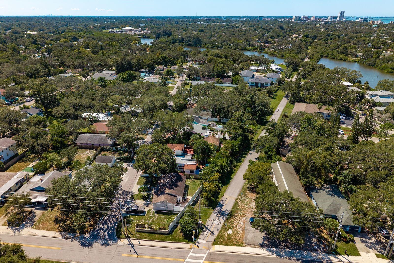 1880 N WASHINGTON AVE, CLEARWATER, FL — photo 73