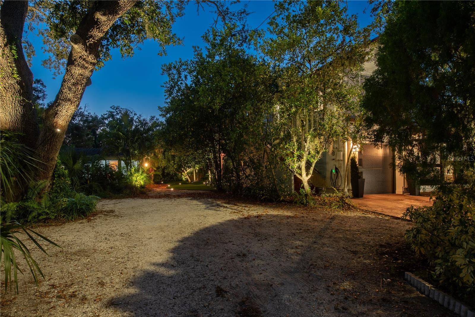 1880 N WASHINGTON AVE, CLEARWATER, FL — photo 78