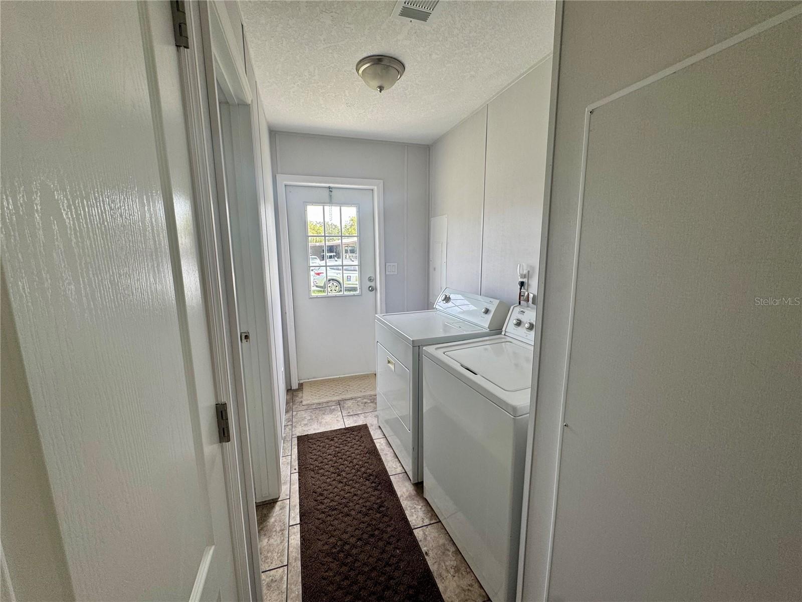 30 SEMINOLE PATH, WILDWOOD, FL — photo 17