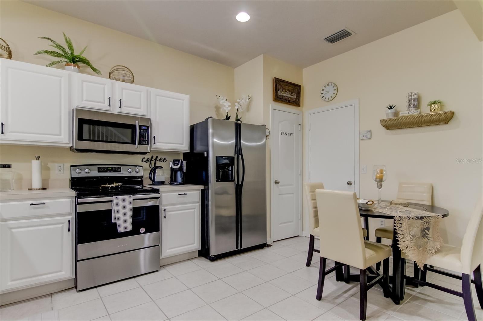 26642 CASTLEVIEW WAY, WESLEY CHAPEL, FL — photo 12
