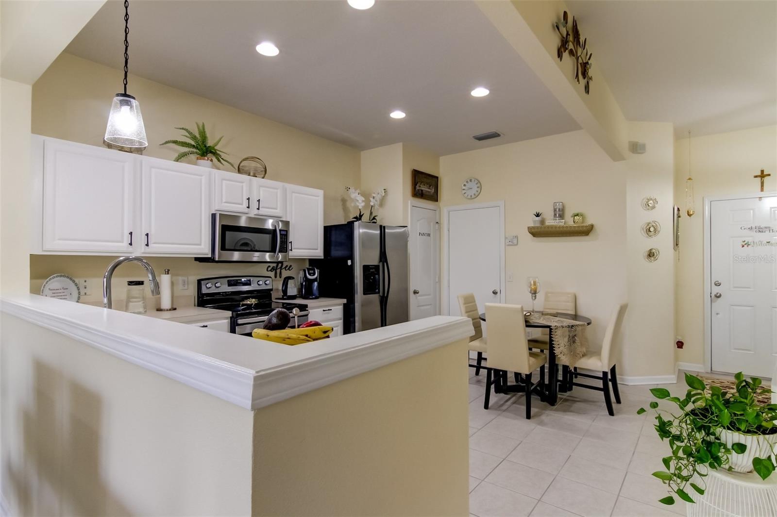26642 CASTLEVIEW WAY, WESLEY CHAPEL, FL — photo 13