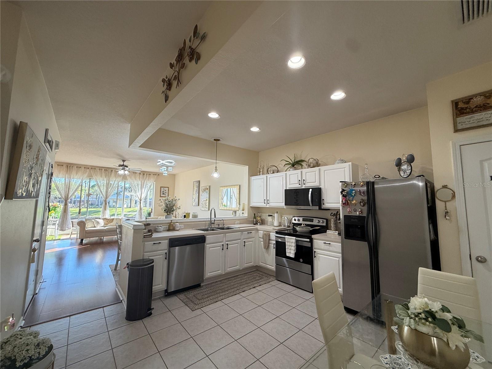 26642 CASTLEVIEW WAY, WESLEY CHAPEL, FL — photo 11
