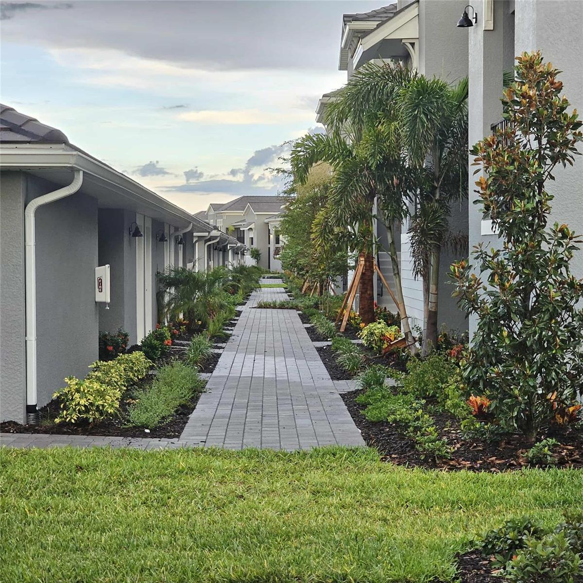 17470 OPAL SAND DR #201, VENICE, FL — photo 2