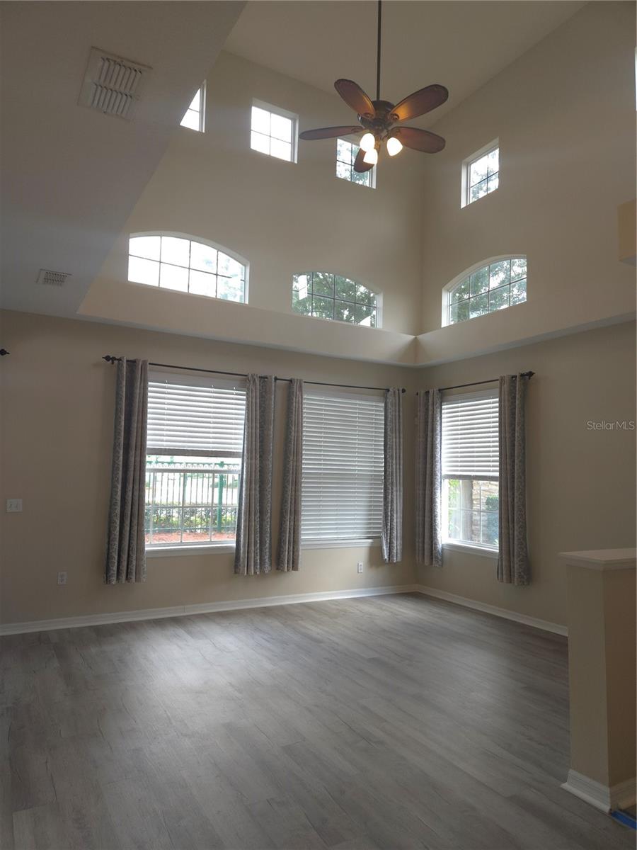 102 MONROE CIR, DAVENPORT, FL — photo 5
