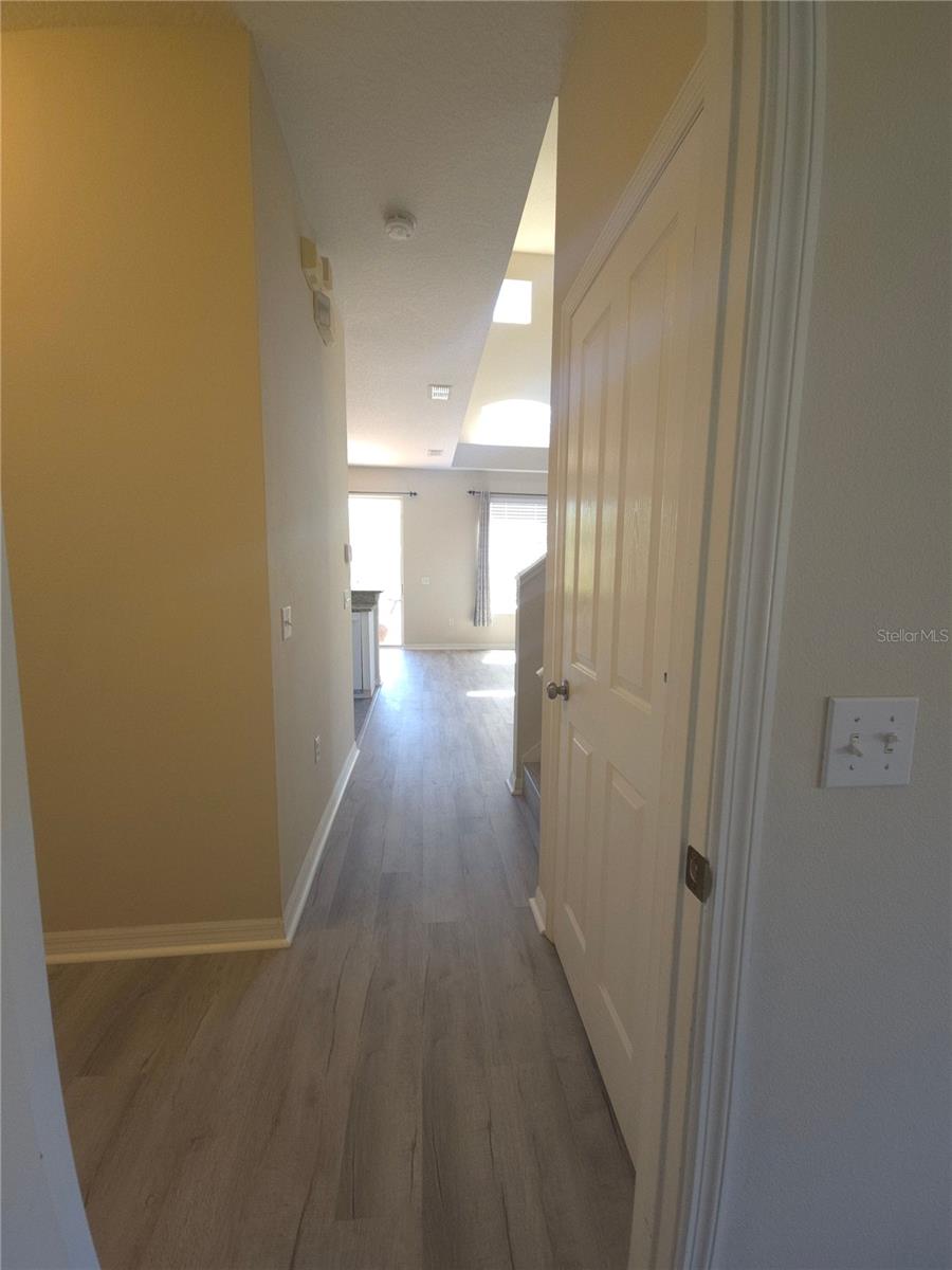 102 MONROE CIR, DAVENPORT, FL — photo 10