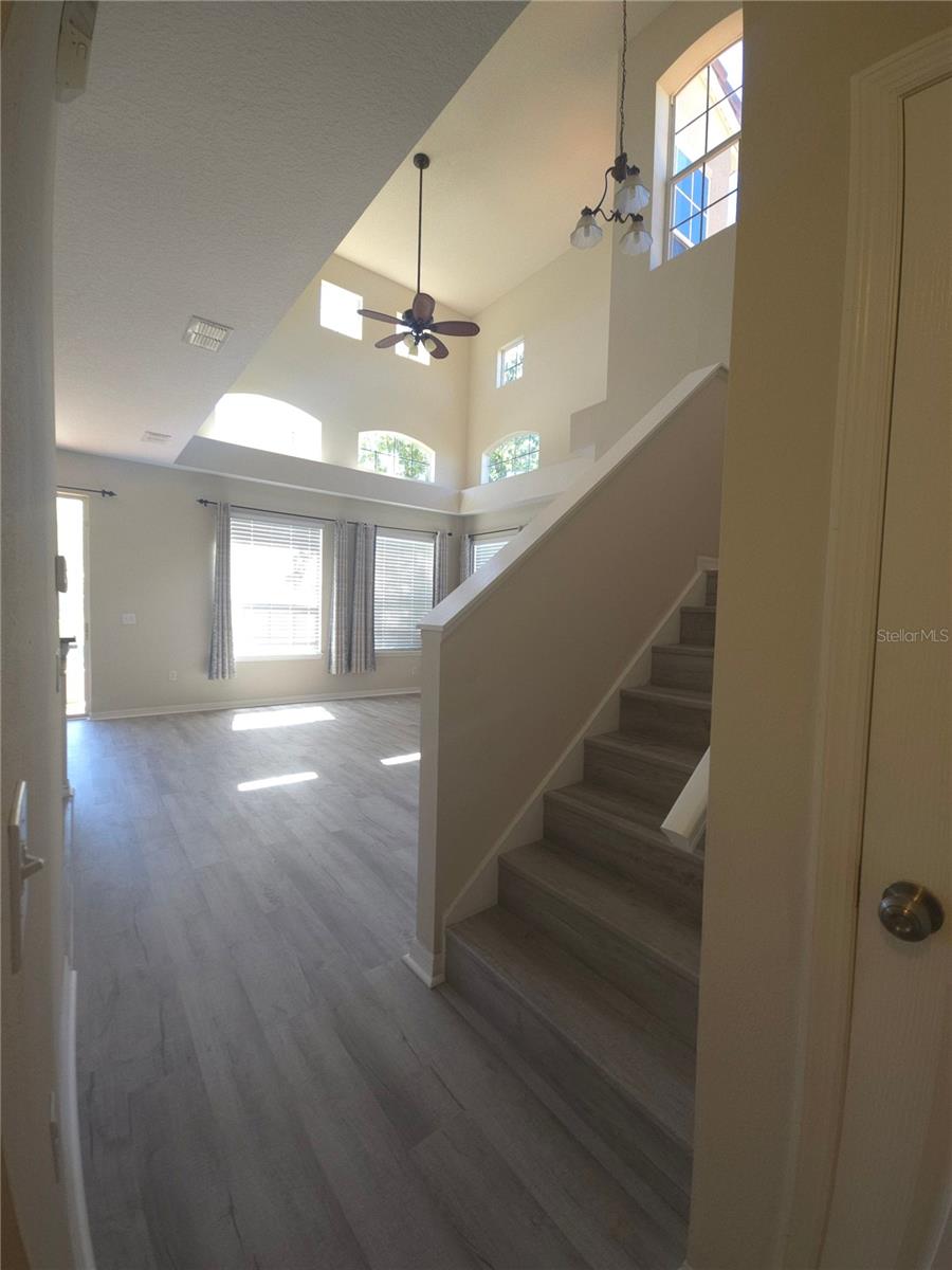 102 MONROE CIR, DAVENPORT, FL — photo 13