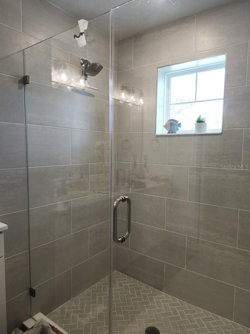 4810 EMERSON AVE S, ST PETERSBURG, FL — photo 15