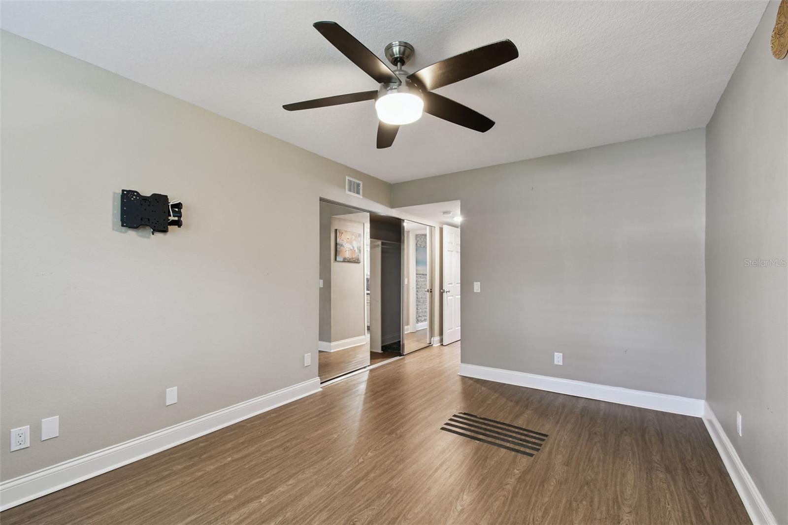 2292 COSTA RICAN DR #30, CLEARWATER, FL — photo 29