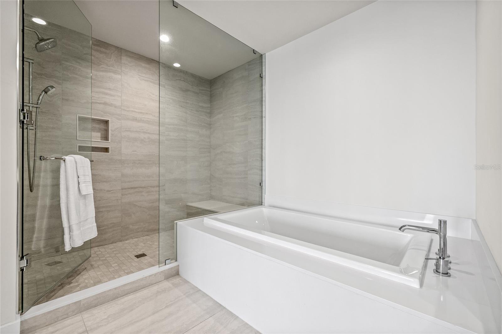 301 1ST ST S #803, ST PETERSBURG, FL — photo 27