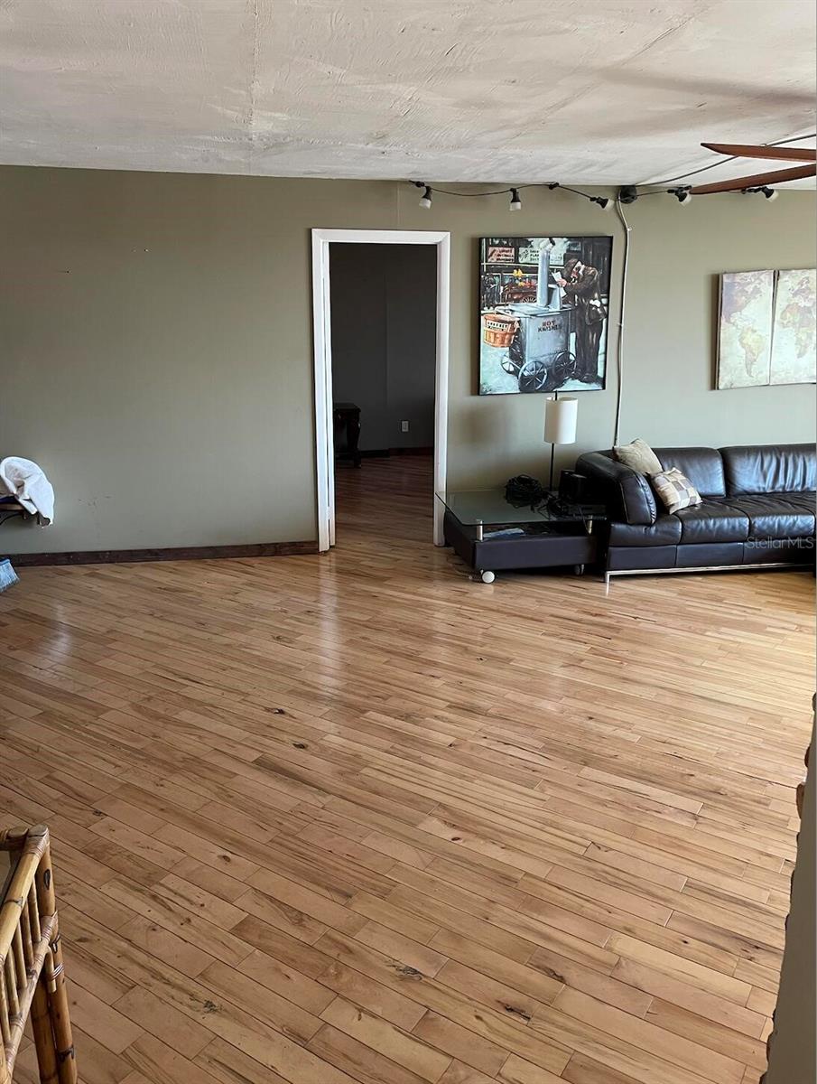 101 S GULFSTREAM AVE #10B, SARASOTA, FL — photo 43