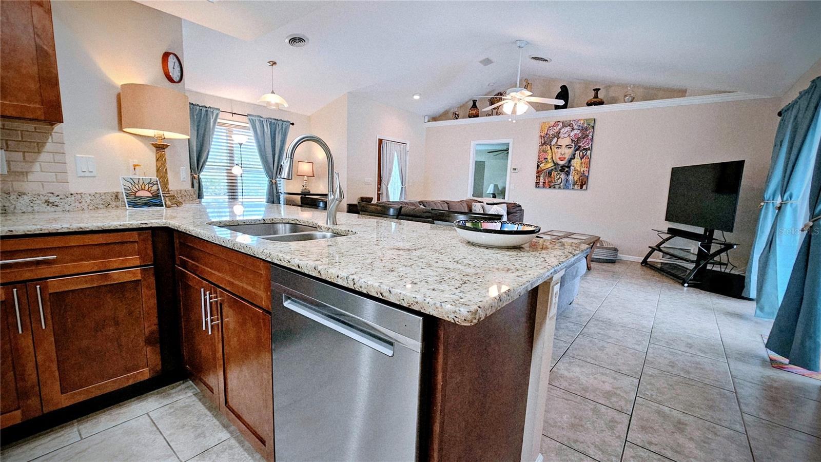 881 BAYSHORE DR, ENGLEWOOD, FL — photo 17