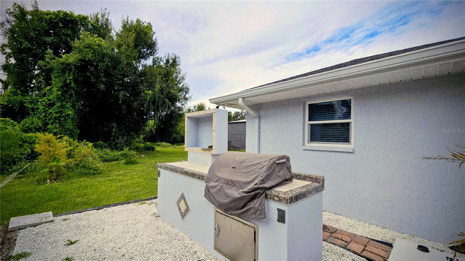 881 BAYSHORE DR, ENGLEWOOD, FL — photo 48