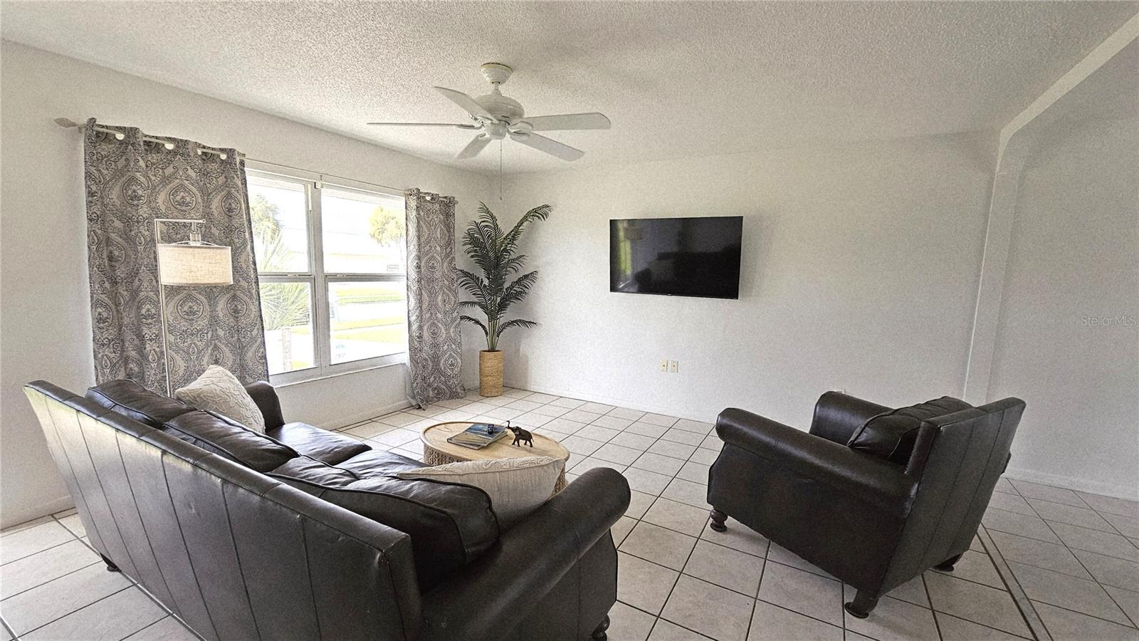 13398 BALLON AVE, PORT CHARLOTTE, FL — photo 3