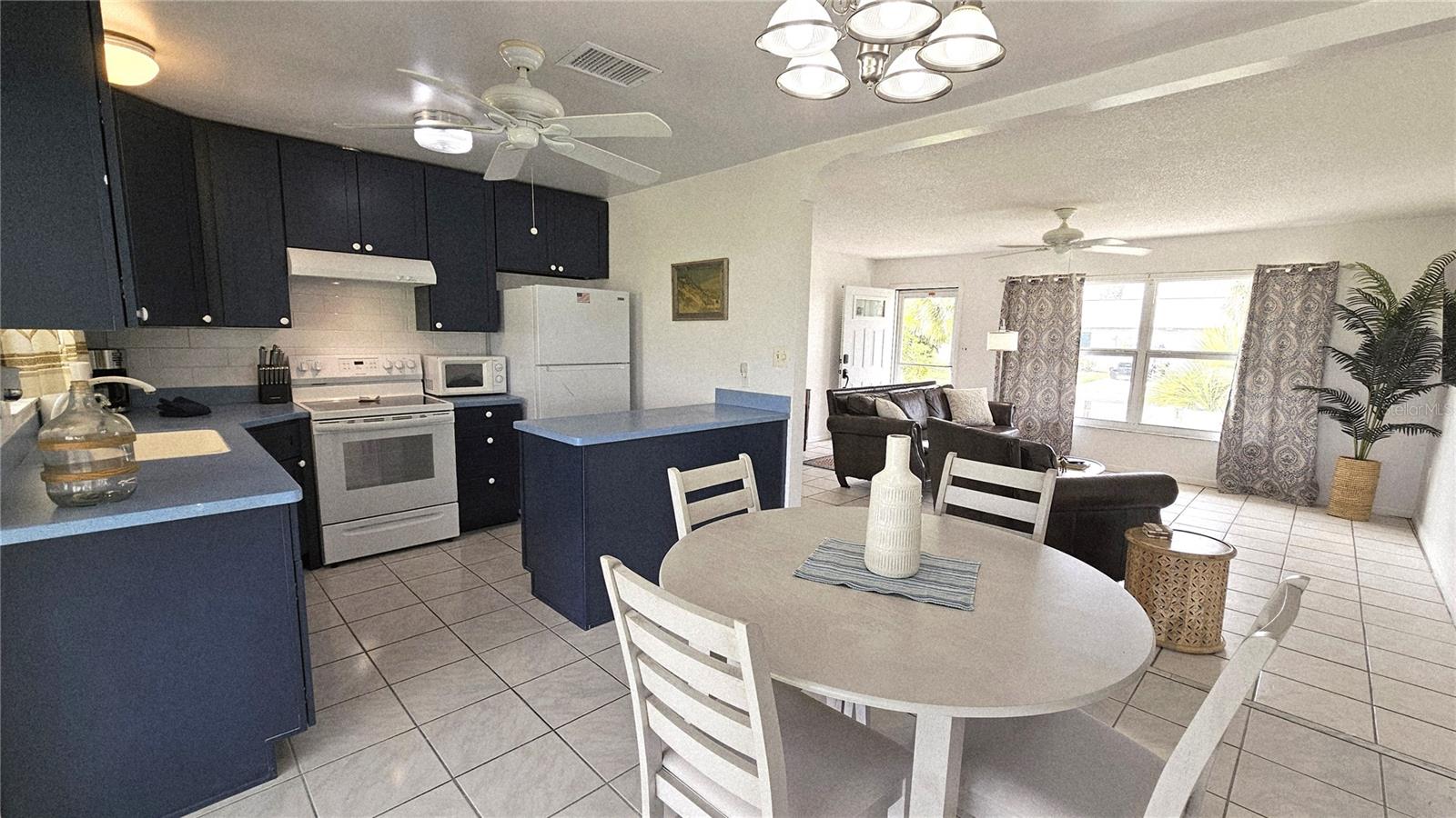 13398 BALLON AVE, PORT CHARLOTTE, FL — photo 10