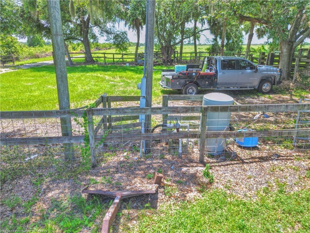 8495 COUNTY ROAD 621, LORIDA, FL — photo 42