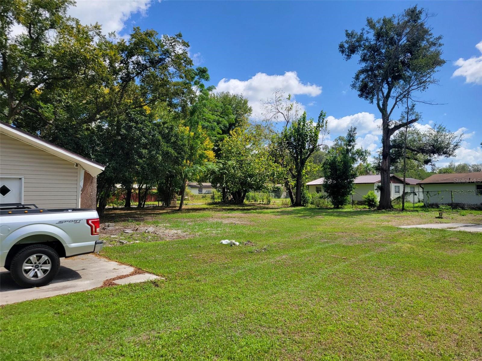 38606 CALUMET AVE, ZEPHYRHILLS, FL — photo 2