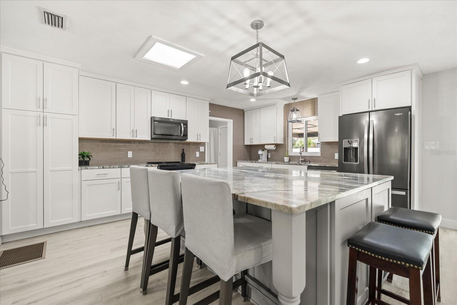 1210 E CAROLINE ST, TAVARES, FL — photo 23