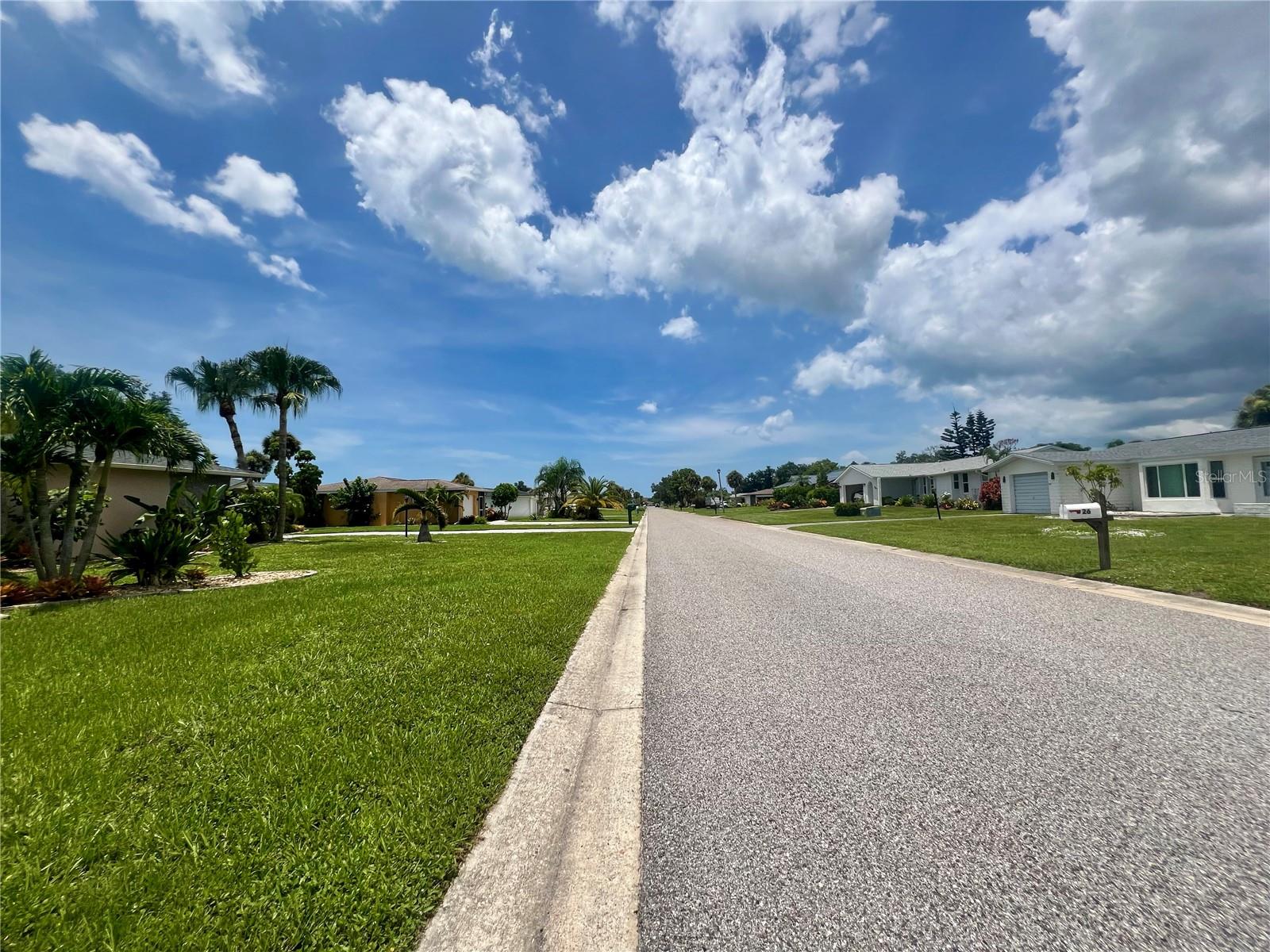 25 OAKLAND HILLS PL, ROTONDA WEST, FL — photo 5