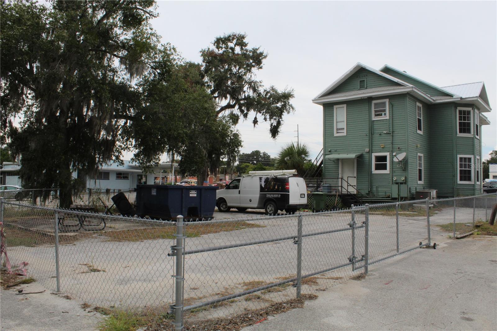 1317 MAIN ST, LEESBURG, FL — photo 9