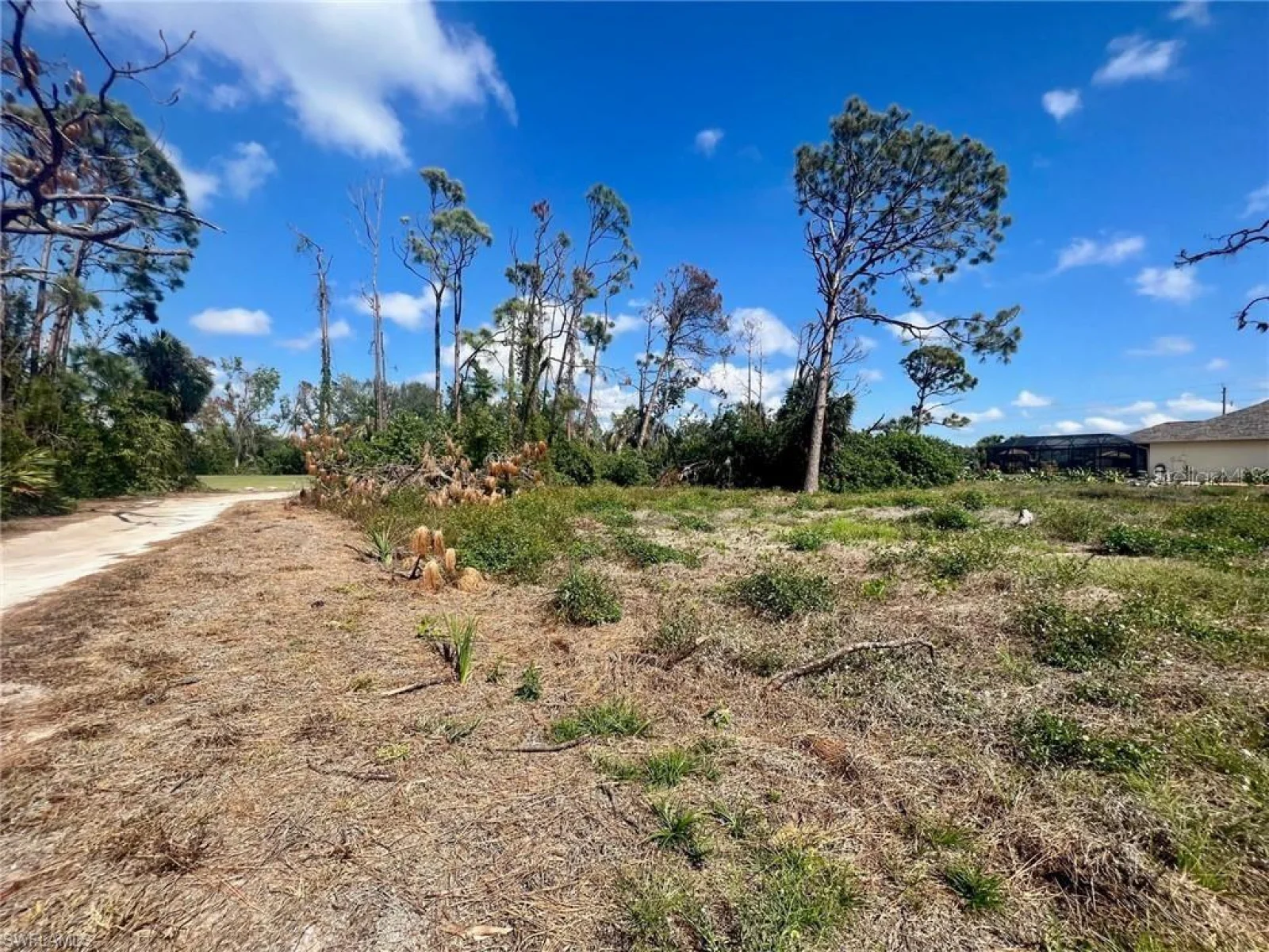 5 PINE VALLEY CT, ROTONDA WEST, FL — photo 4