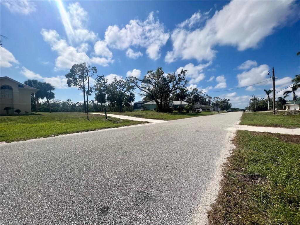 5 PINE VALLEY CT, ROTONDA WEST, FL — photo 8