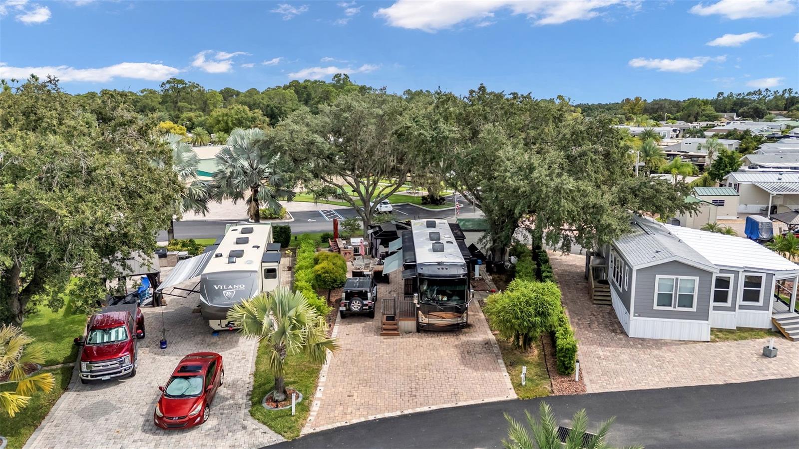 16357 CHERRY TREE CT, CLERMONT, FL