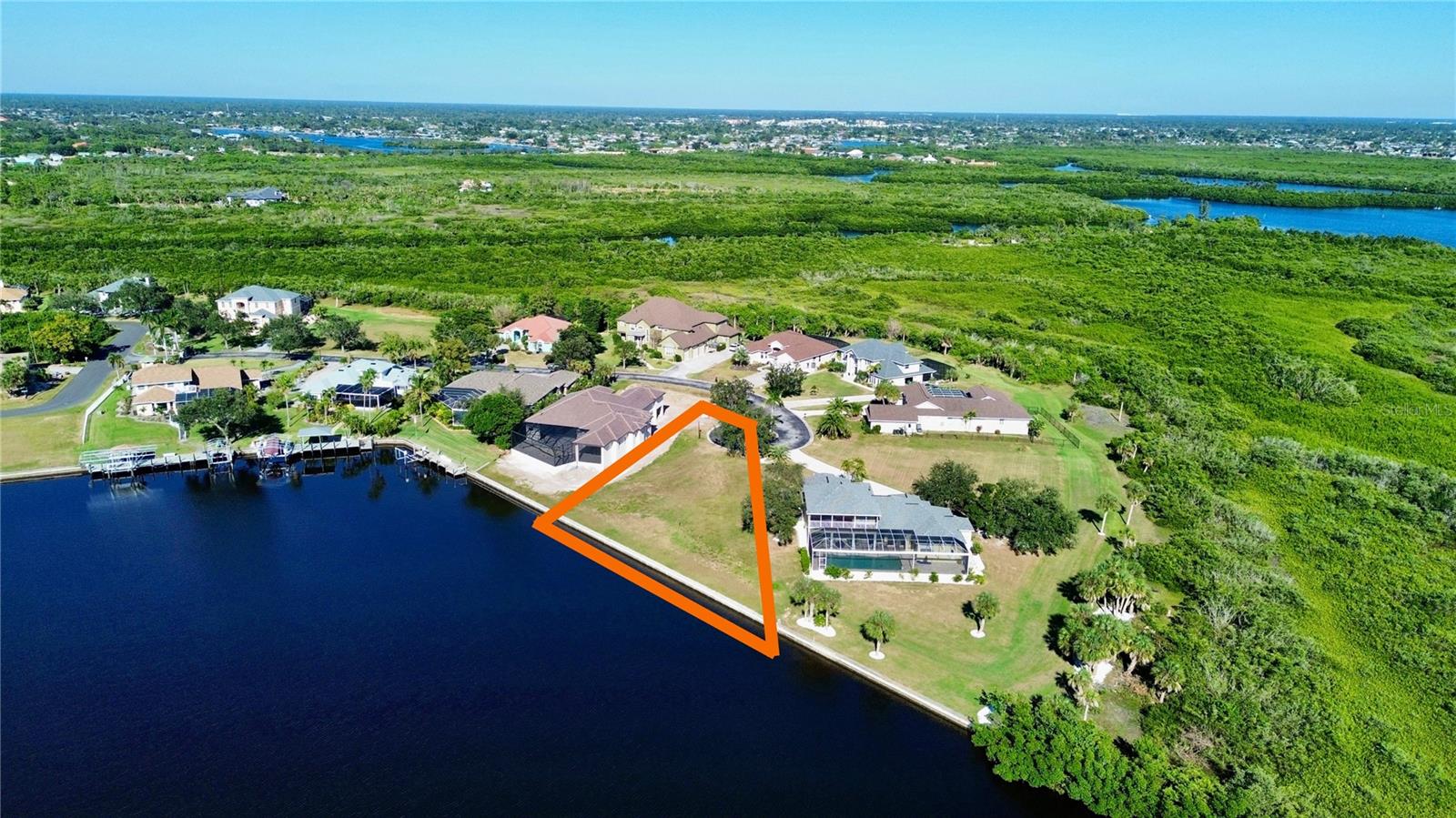 4361 POINT CT, PORT CHARLOTTE, FL — photo 3