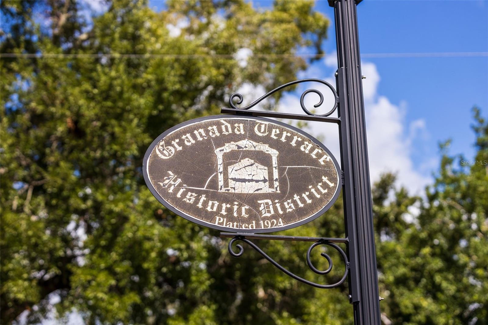 2400 COFFEE POT BLVD NE, ST PETERSBURG, FL — photo 4