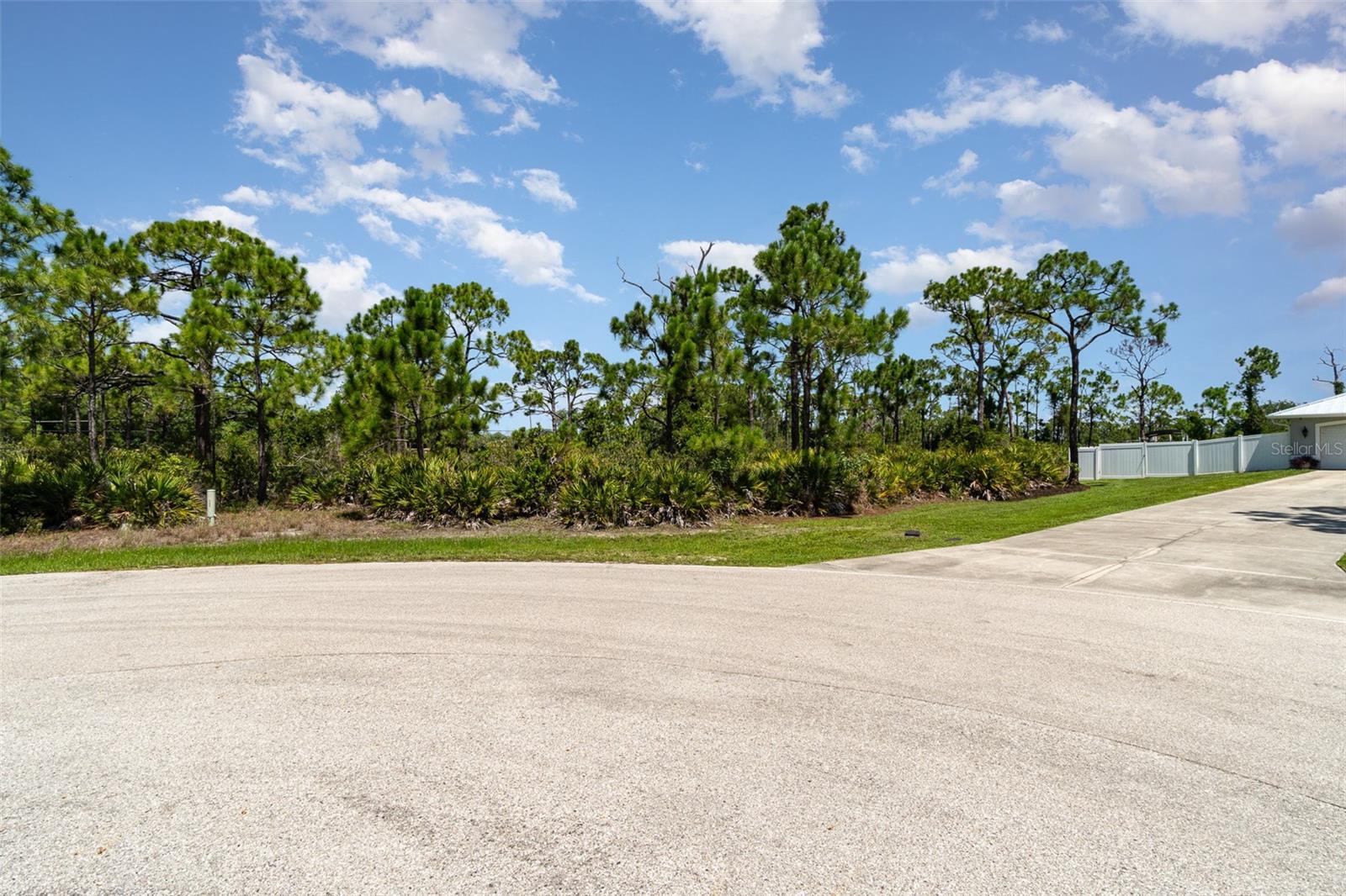 9437 TREASURE LAKE CT, ST JAMES CITY, FL — photo 6