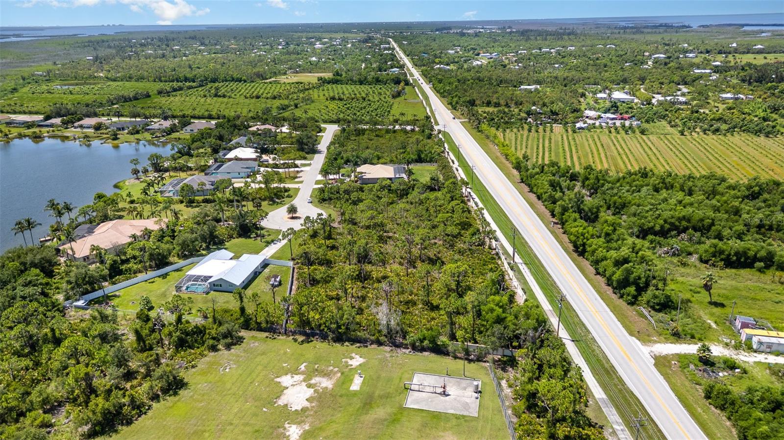 9437 TREASURE LAKE CT, ST JAMES CITY, FL — photo 13