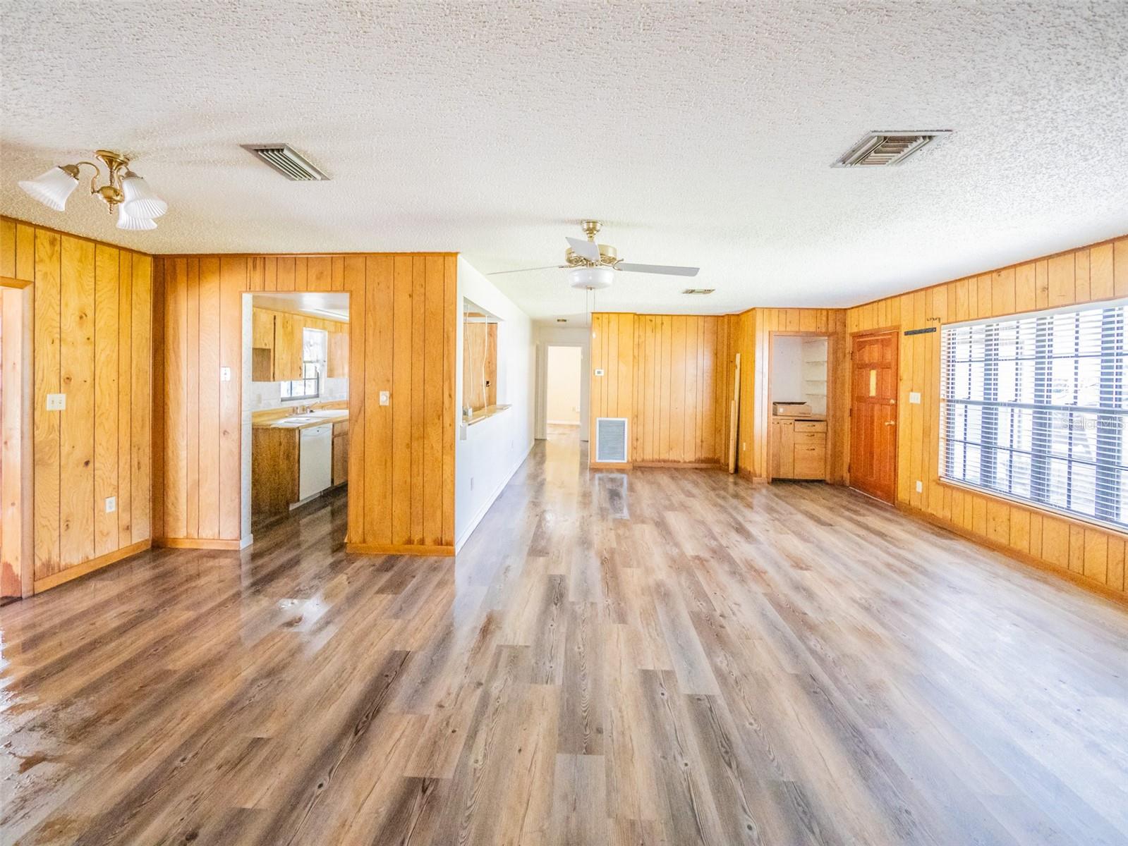 55746 CARROL ST, ASTOR, FL — photo 9