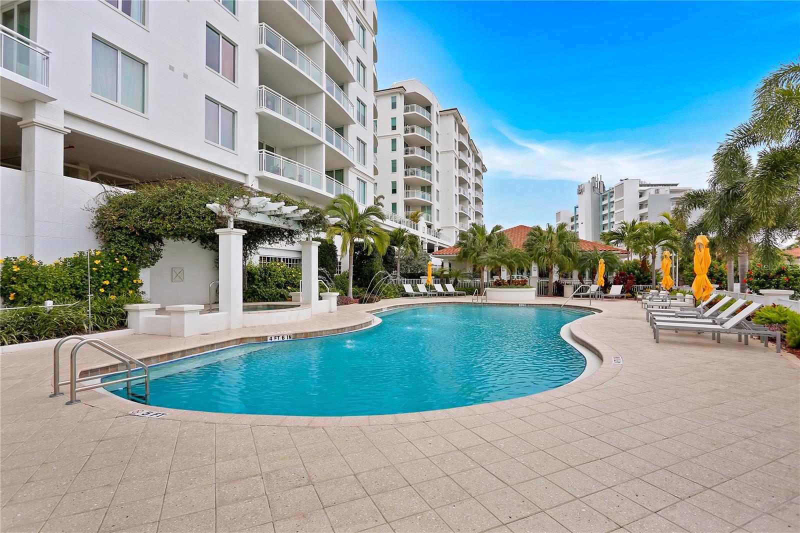 1325 SNELL ISLE BLVD NE #711, ST PETERSBURG, FL — photo 36