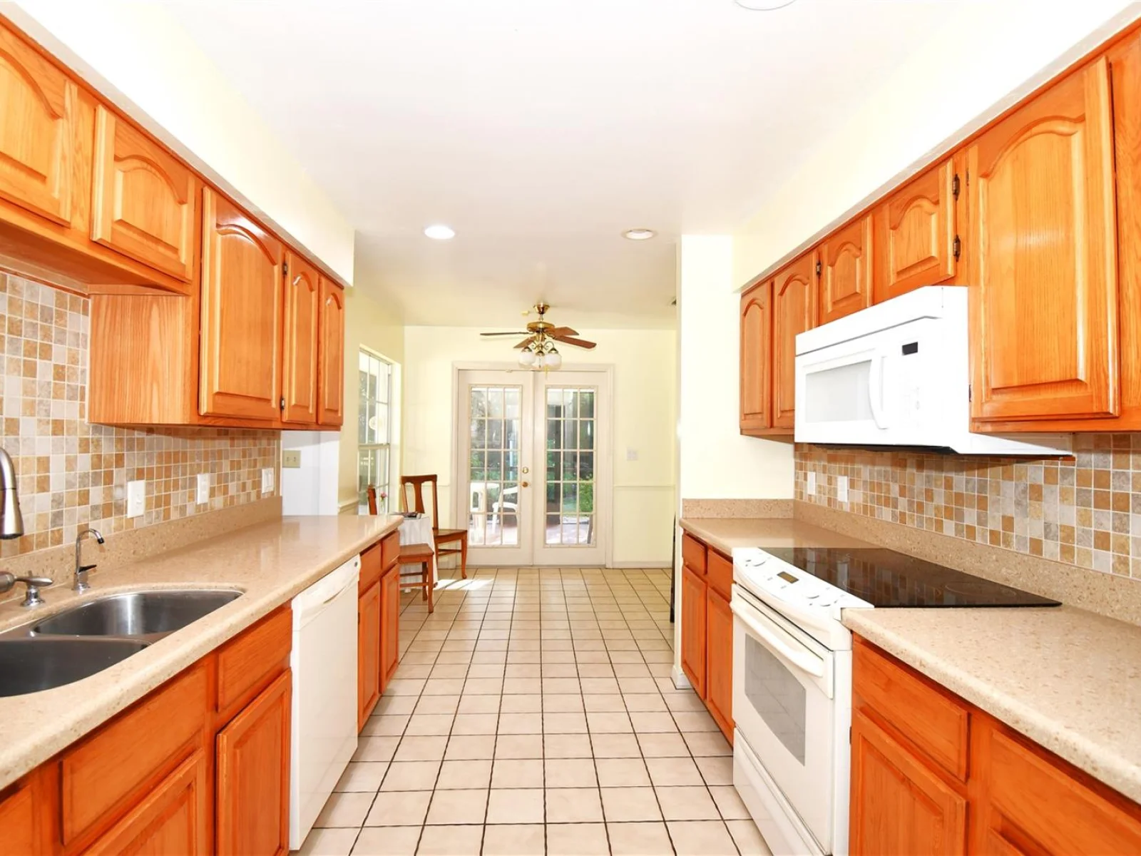 611 OLD EUSTIS RD, MOUNT DORA, FL — photo 38