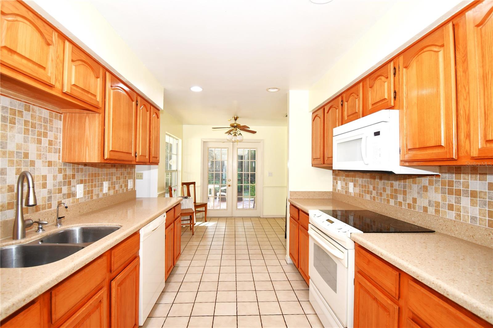 611 OLD EUSTIS RD, MOUNT DORA, FL — photo 37